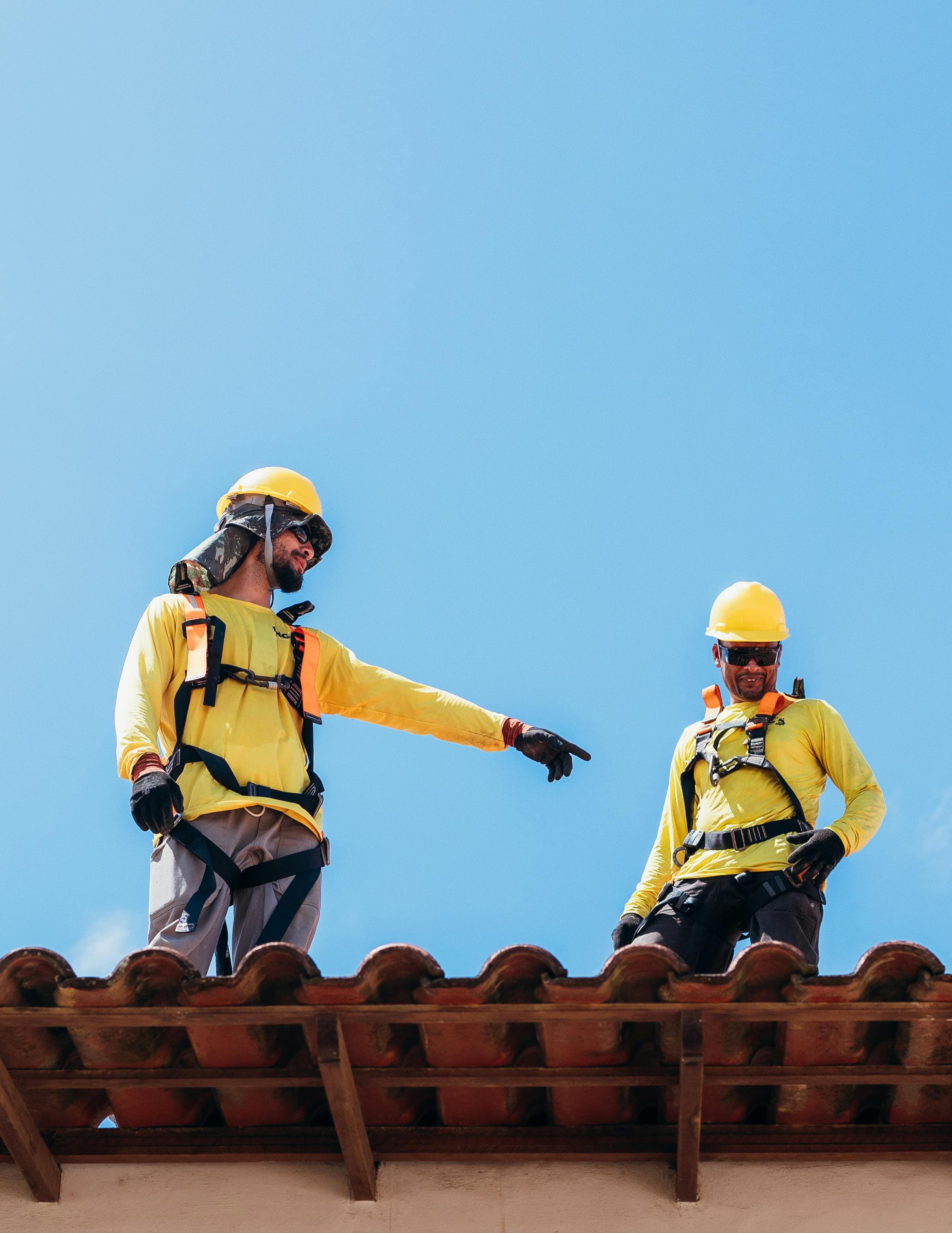 Roofing crew on a residential job site in Chicago